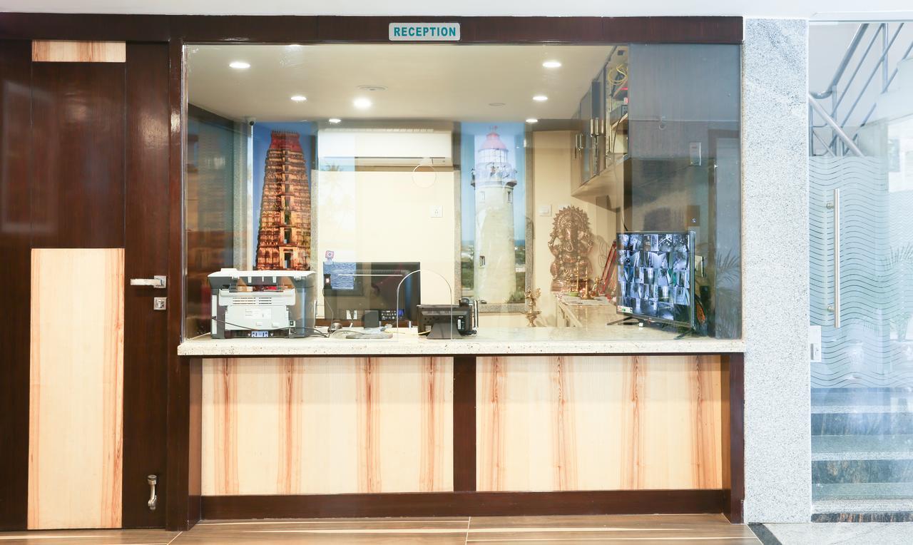 Treebo C Plaza Hotel Vijayawāda Екстериор снимка