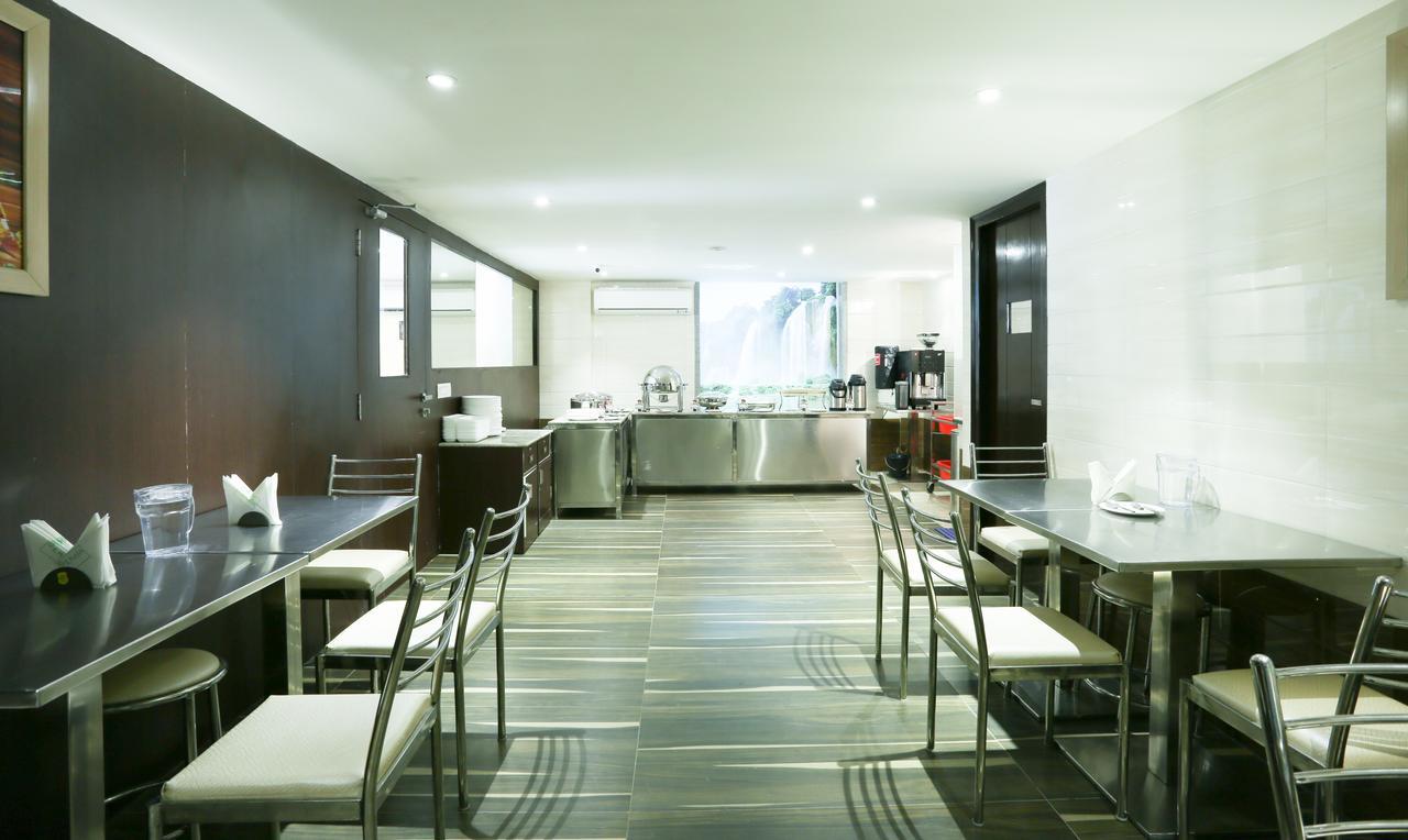 Treebo C Plaza Hotel Vijayawāda Екстериор снимка