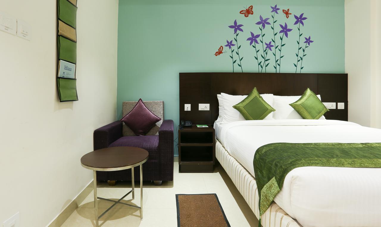 Treebo C Plaza Hotel Vijayawāda Екстериор снимка