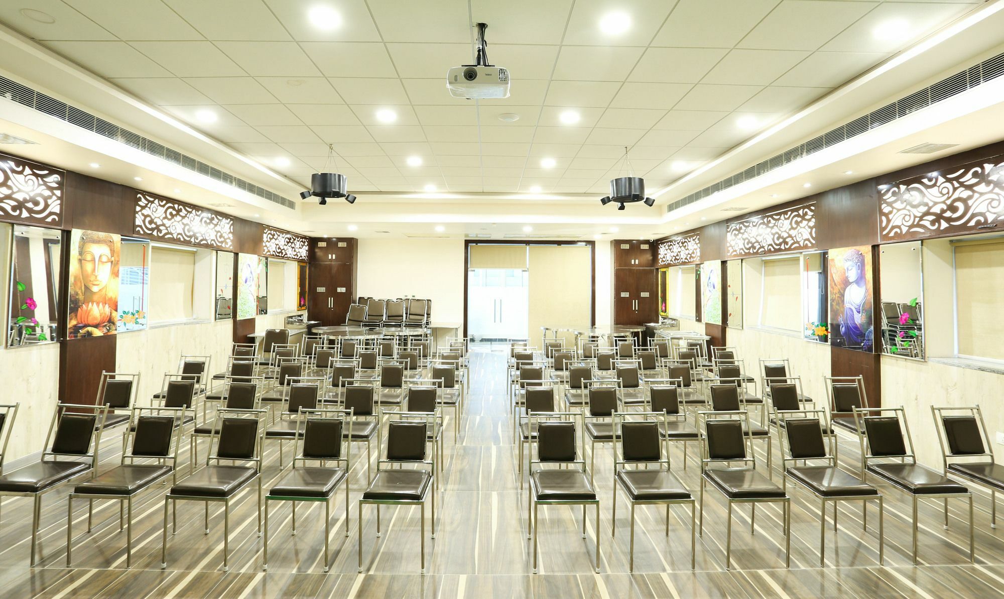 Treebo C Plaza Hotel Vijayawāda Екстериор снимка
